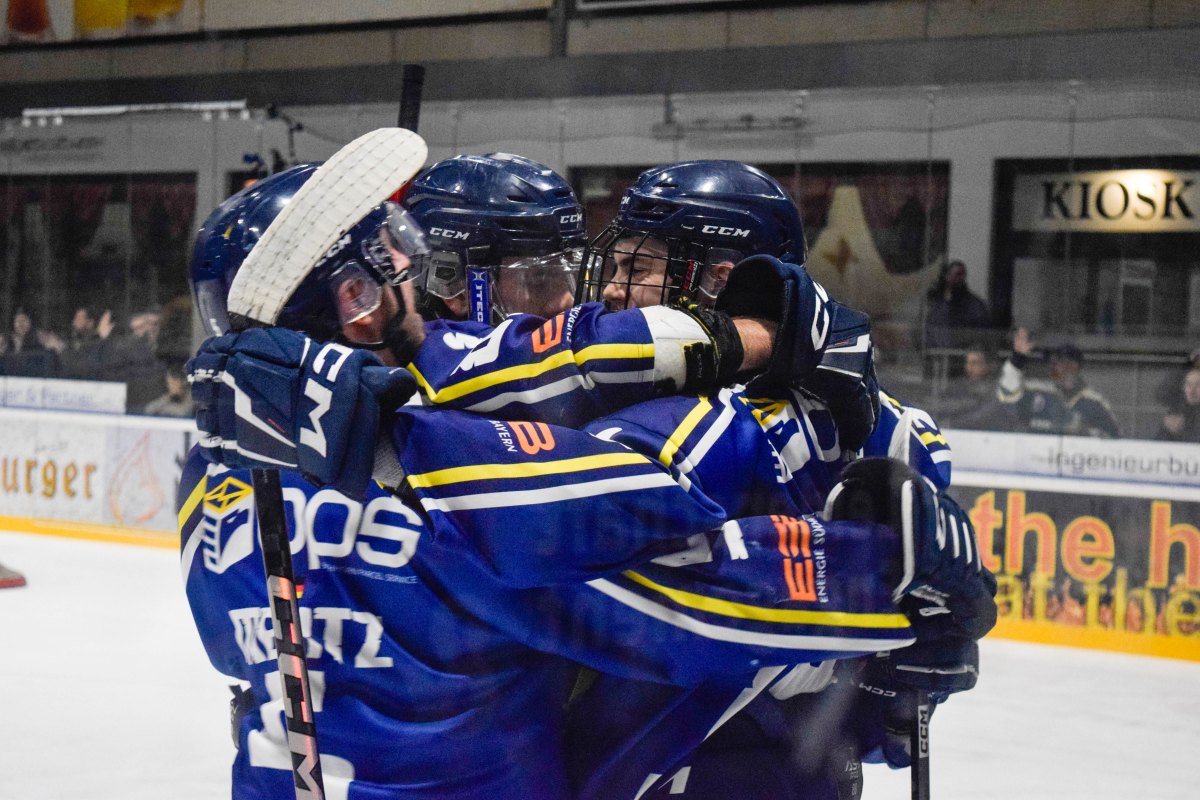 Eishockey BY Play Down Finale 5: Es ist vollbracht – Löwen sichern Klassenerhalt und lassen eine Saison voller Extreme hinter sich
